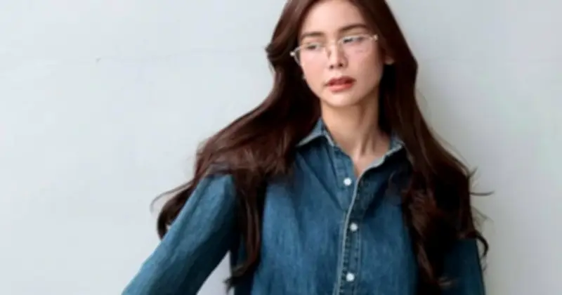 Áo Sơ Mi Denim: Bí Quyết Phối Đồ Năng Động, Cá Tính Cho Mùa Hè