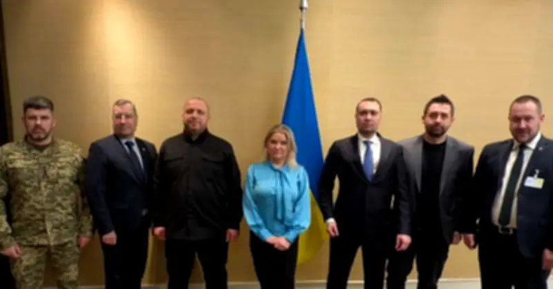 Đoàn đàm phán Ukraine đến Mỹ, Nga giành ưu thế tại Kostiantynivka