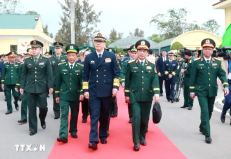 Đoàn Việt Nam sang Trung Quốc dự giao lưu hữu nghị quốc phòng