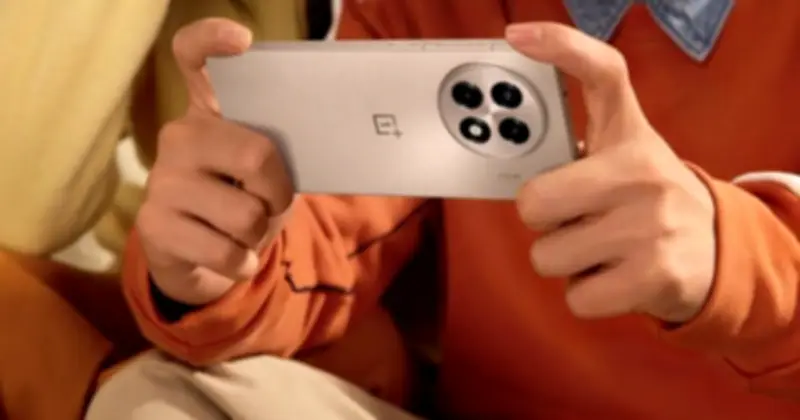 OnePlus Ace 6 Ultra Lộ Diện: Màn Hình 6,8 Inch, Chip Dimensity 9500 Và Đối Thủ Redmi K90 Ultra