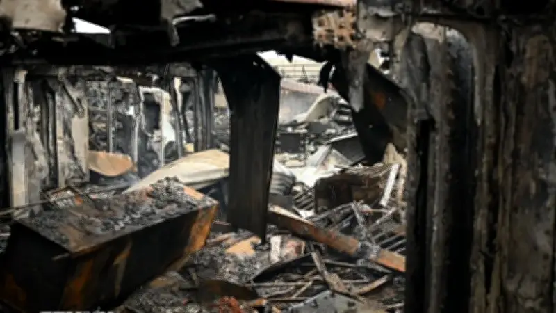 Pakistan Không Kích Kabul, Taliban Tố Phá Hủy Bệnh Viện 2.000 Giường