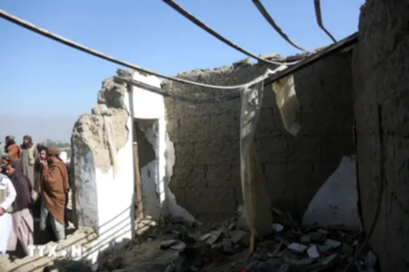 Pakistan tiến hành không kích thủ đô Kabul của Afghanistan