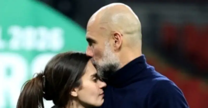 Pep Guardiola giải tỏa áp lực cùng Man City với chức vô địch League Cup