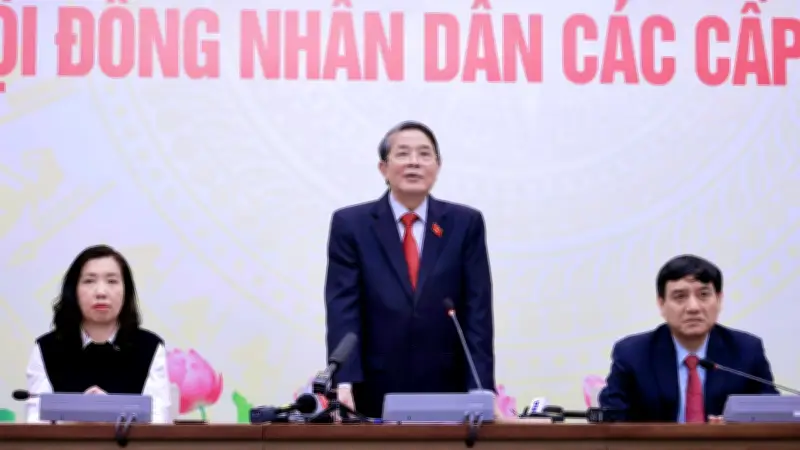 Phó Chủ tịch Quốc hội động viên phóng viên, đánh giá cao công tác thông tin bầu cử