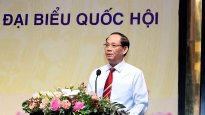 Phó Chủ tịch Quốc hội Trần Quang Phương chỉ đạo hội nghị tập huấn đại biểu mới