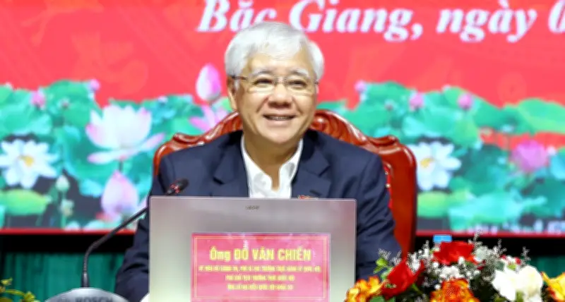 Phó Chủ tịch Thường trực Quốc hội Đỗ Văn Chiến tiếp xúc cử tri tại Bắc Ninh