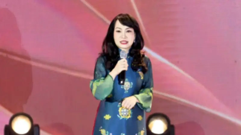 Phụ Nữ Dành 32 Giờ/Tuần Cho Việc Nhà, Chuyên Gia Cảnh Báo Nguy Cơ Lão Hóa Sớm