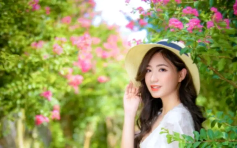 Phụ Nữ Hôn Nhau Không Phải Ở Tiền Bạc: 3 Điều Âm Thầm Quyết Định Phước Lành