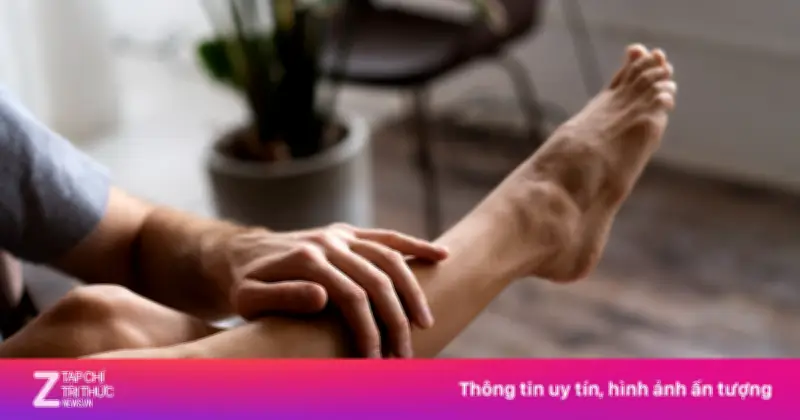 Phụ Nữ Phát Hiện Thận Yếu Qua Dấu Hiệu Lạnh Chân Bất Thường