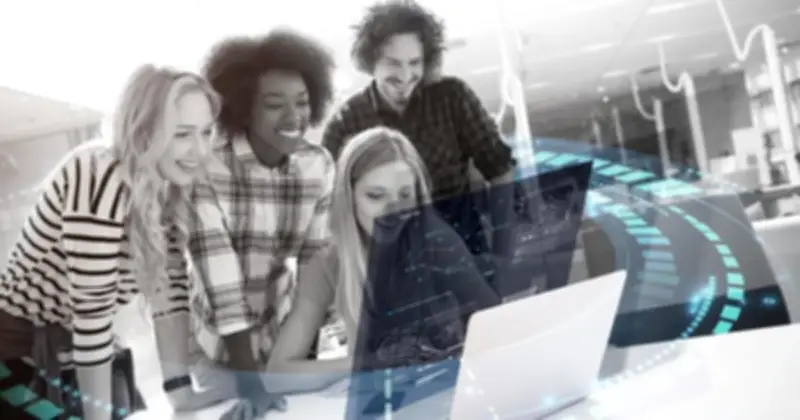 Phụ Nữ Trong Ngành Công Nghệ: Tiến Bộ Chậm, Nút Thắt Lãnh Đạo Vẫn Tồn Tại