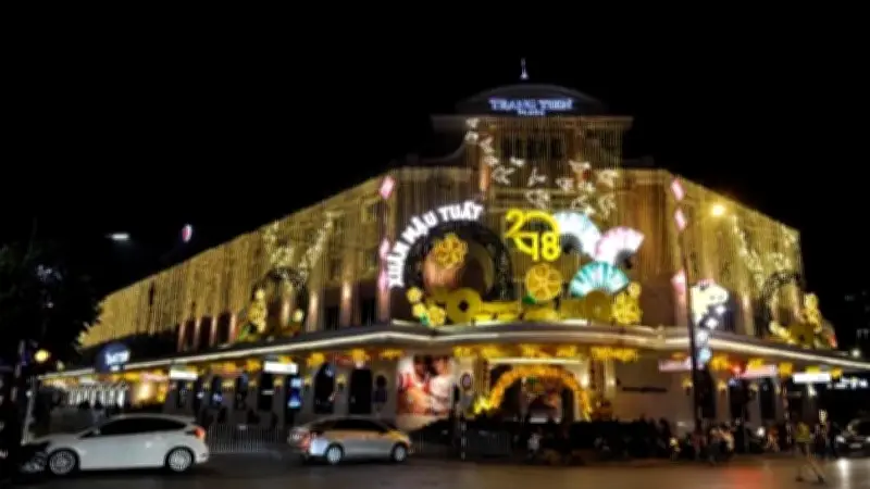 Phố New Bond Street London Dẫn Đầu Giá Thuê Bán Lẻ Toàn Cầu, Việt Nam Ghi Nhận Tăng Trưởng Mạnh