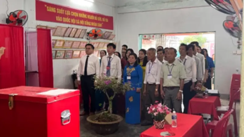 Phú Quý: Đơn vị bầu cử mở sớm 30 phút để ngư dân đi biển kịp giờ làm