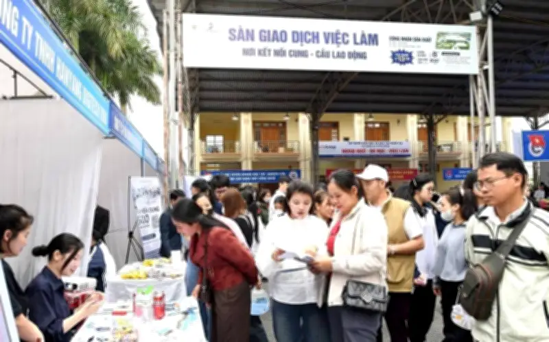 Phó Thủ tướng yêu cầu khai trương Sàn giao dịch việc làm quốc gia trước 30/4/2026