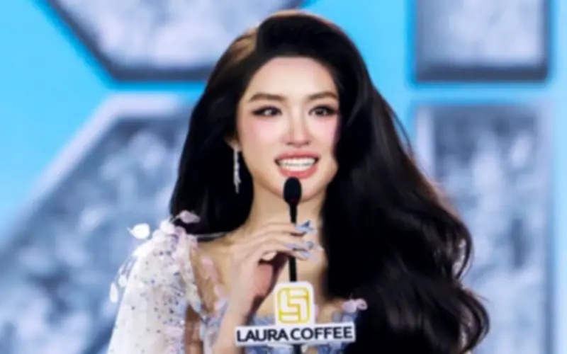 Phan Thị Ứng Xử Giúp Phương Oanh Giành Vương Miện Miss World Vietnam 2025