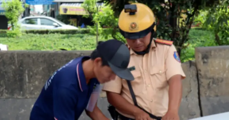 Phân biệt 'quên' và 'không có' giấy tờ xe: Mức phạt chênh lệch tới 20 triệu đồng