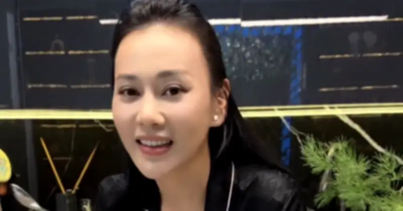 Phương Oanh rạng rỡ trở lại sau thời gian im ắng, khoe tài nấu nướng khéo léo