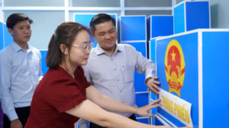 Phường Phú Thuận gấp rút chuẩn bị cho ngày bầu cử với gần 32.000 cử tri