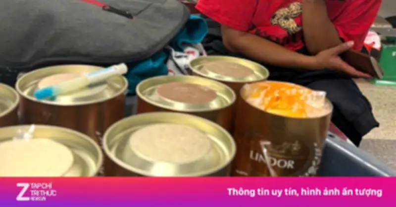 Phát hiện 5 kg ma túy ngụy trang trong ống bánh kẹo nhập khẩu tại sân bay Nội Bài