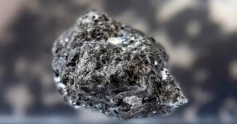 Phát hiện gây sốc từ mẫu đá Mặt Trăng: Thách thức giả thuyết về nguồn gốc Trái Đất