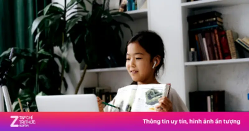 Phát hiện thú vị: Trẻ thông minh thường dậy sớm và đọc sách ngay khi thức giấc