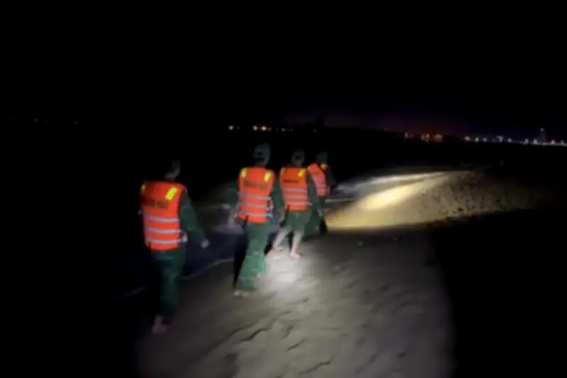 Phát hiện thi thể du khách mất tích ở biển Nhật Lệ, Quảng Bình