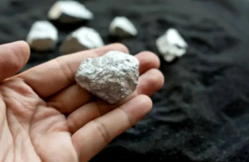 Phát hiện vật liệu mới thay thế đất hiếm, chi phí rẻ hơn 20.000 lần