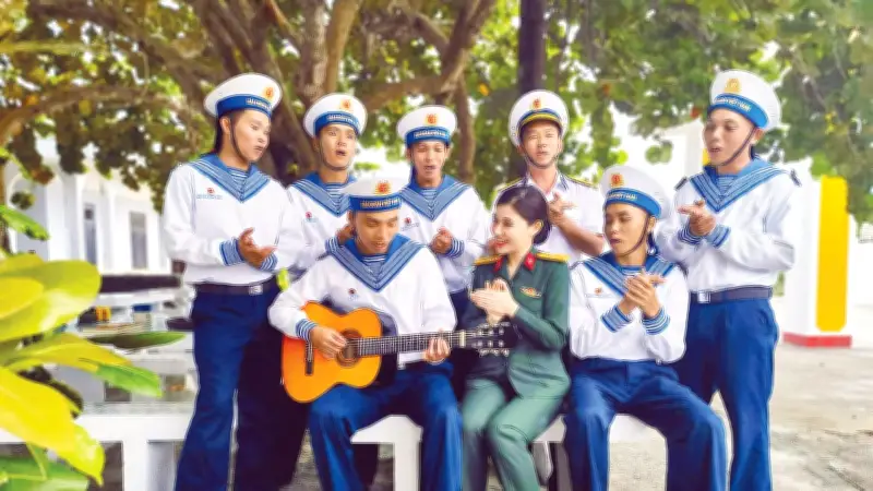 Phát huy danh hiệu 'Bộ đội Cụ Hồ' qua xây dựng môi trường văn hóa quân đội