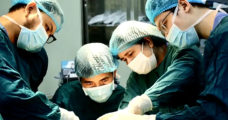 Phẫu thuật tạo hình: Ngành học hấp dẫn, tiềm năng phát triển mạnh mẽ tại Việt Nam