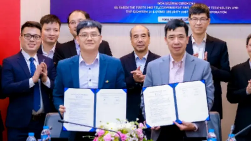 PTIT và FPT ký kết hợp tác chiến lược về AI, lượng tử và an ninh mạng