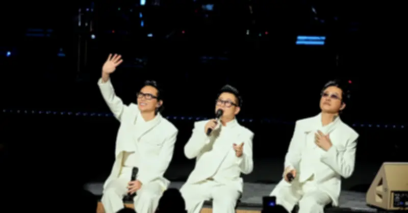 Quả Dưa Hấu tái hợp sau 28 năm trong concert Bản ghi nhớ đầy cảm xúc