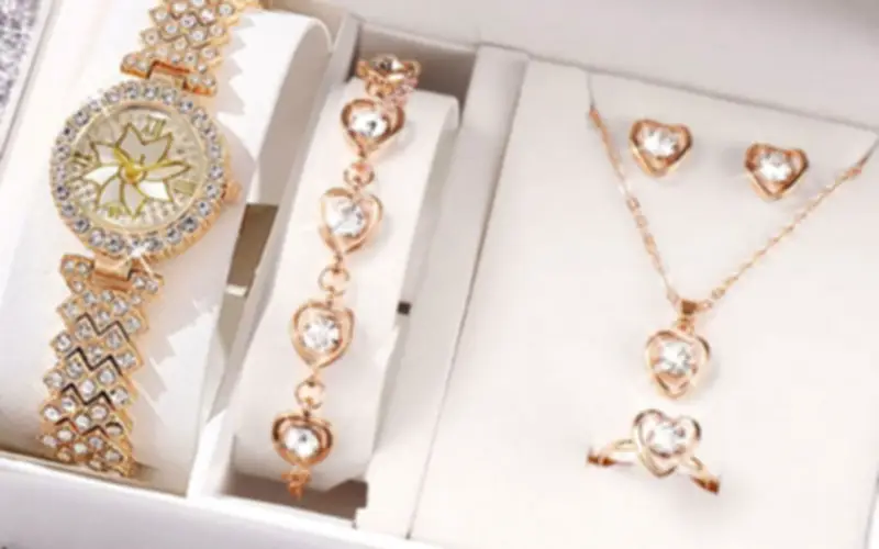 Quà Tặng 8/3: Trang Sức Phong Thủy Vàng Bạc, Kim Cương Đẹp Mê Ly