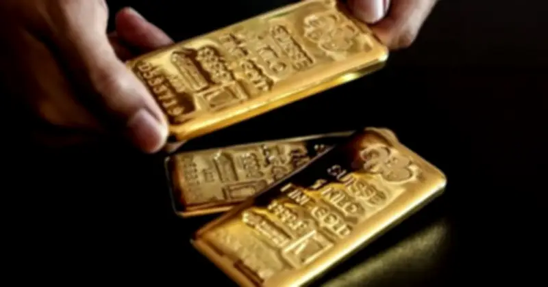 Quỹ vàng lớn nhất thế giới SPDR bán ròng 2,57 tấn, giá vàng lao dốc về mức thấp nhất 6 tuần