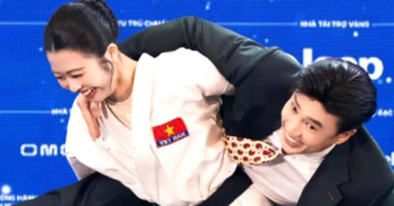 Quốc Trường bị người đẹp bế thốc, quay vòng trong sự kiện giải trí