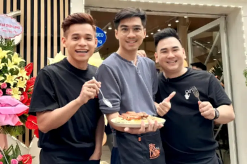 Quán cơm tấm của Mixi, Xemesis, PewPew bất ngờ đóng cửa chi nhánh đầu tiên