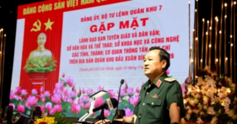 Quân khu 7 gặp mặt báo chí đầu xuân, đề cao phối hợp tuyên truyền quốc phòng