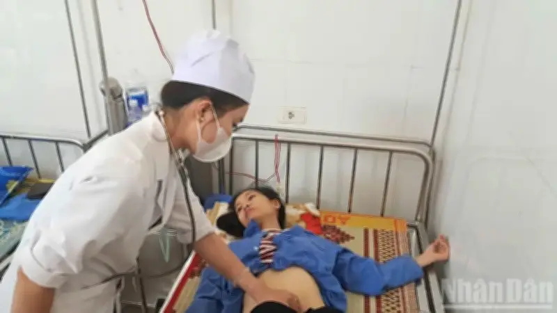 Quảng Ngãi: 19 người ngộ độc sau khi ăn bánh mì, cơ sở kinh doanh bị tạm đình chỉ