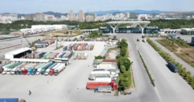 Quảng Ninh công bố thành tích kinh tế ấn tượng năm 2025, đặt mục tiêu tăng trưởng trên 15% năm 2026