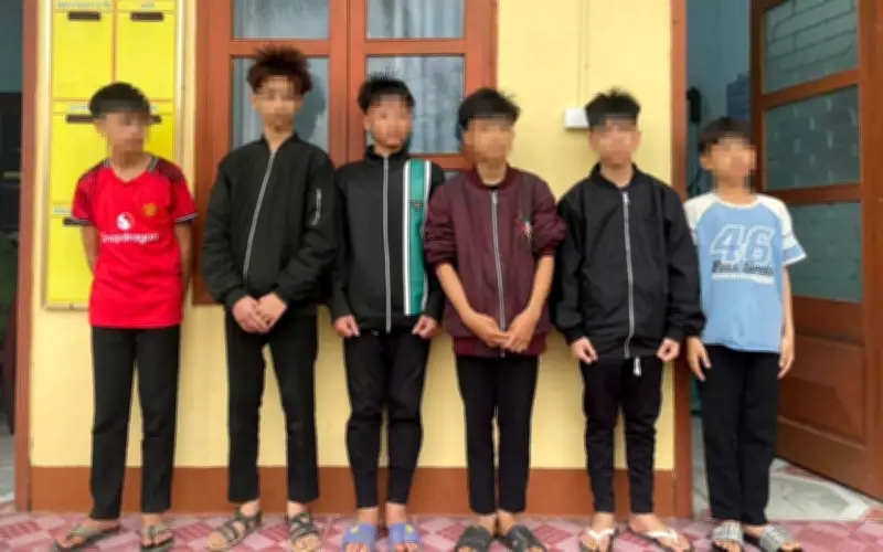 Quảng Trị: 6 thiếu niên ném đá làm vỡ kính 4 ô tô trên cao tốc, thiệt hại 55 triệu đồng