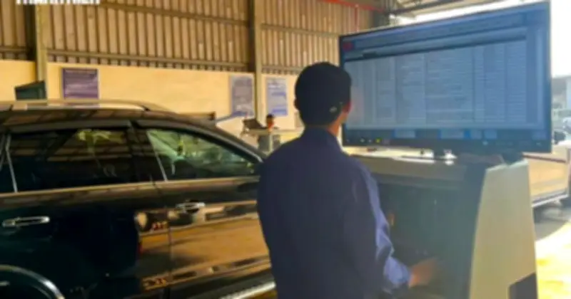 Quy định mới về khí thải ô tô từ 1/3/2026: Chủ xe diesel lo lắng vì cam kết 'tự nguyện'