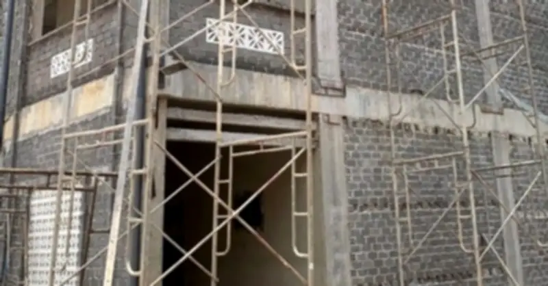 Rơi từ giàn giáo cao xuống đất, 3 công nhân thương vong tại công trường