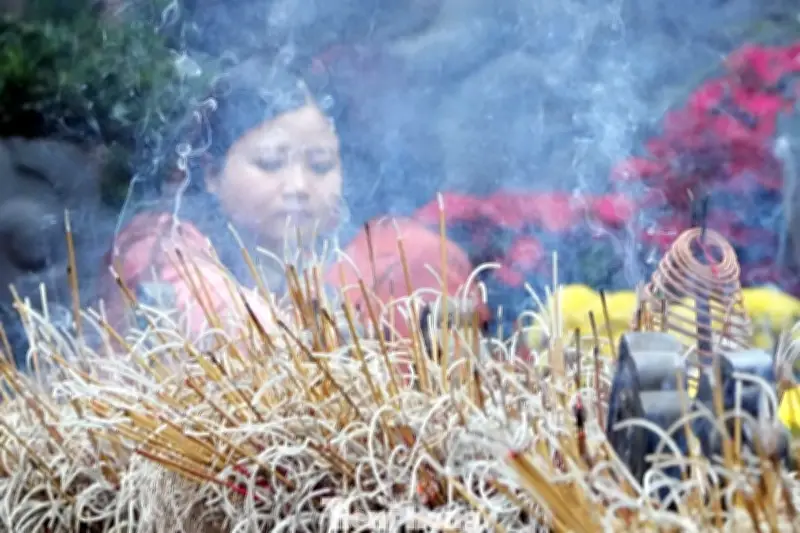 Rằm Tháng Giêng 2025: Ý Nghĩa, Ngày Giờ Đẹp Và Cách Chuẩn Bị Mâm Cúng Đúng Chuẩn