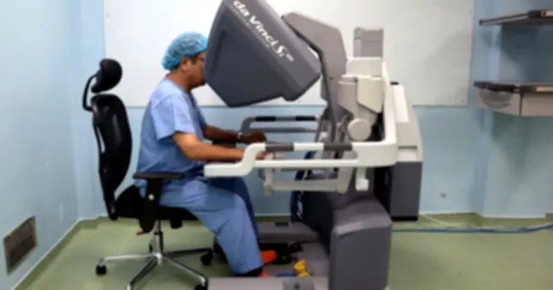 Robot và AI: Cánh tay đắc lực trong điều trị ung thư và chẩn đoán y khoa tại TP.HCM