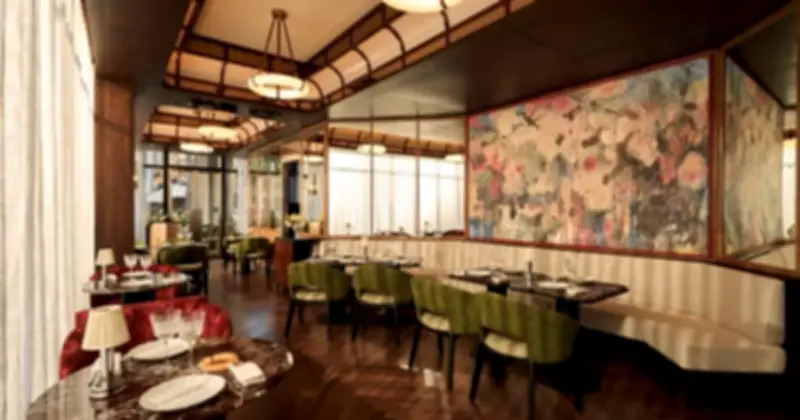 Rêve Ho Chi Minh City: Ốc Đảo Hoài Niệm Giữa Lòng Phố Cổ Sài Gòn