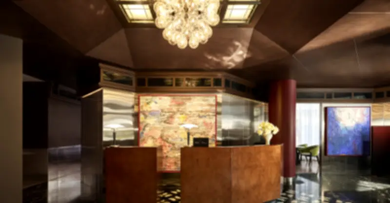 Rêve Ho Chi Minh City: Ốc Đảo Nghỉ Dưỡng Xa Hoa Giữa Lòng Phố Cổ Sài Gòn