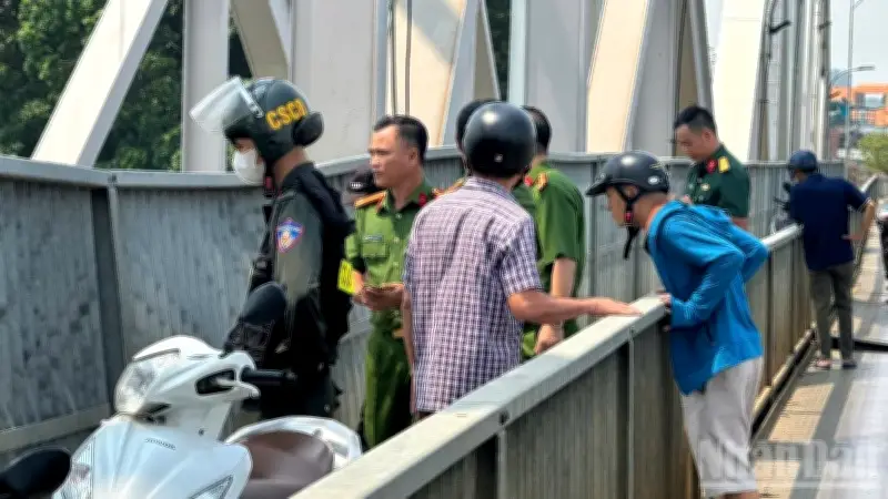 Sà Lan Va Cầu Ghềnh: Xác Định Nguyên Nhân Do Thuyền Trưởng Không Quan Sát