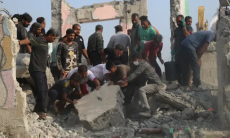 Số nạn nhân vụ tập kích trường nữ sinh Iran tăng lên 165 người tử vong