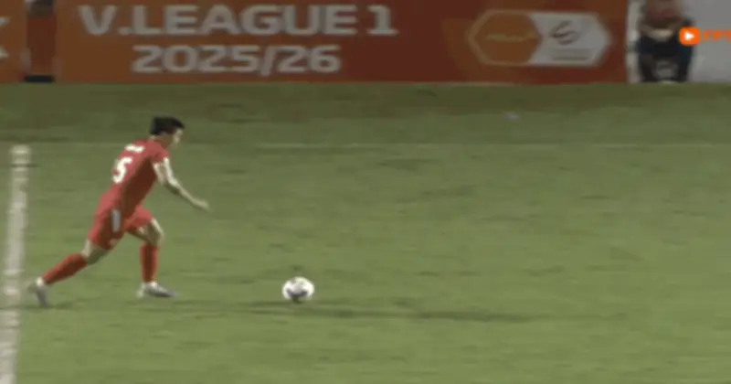 Sự trở lại mạnh mẽ của Đình Trọng và Văn Hậu: Lời giải cho hàng phòng ngự đội tuyển Việt Nam