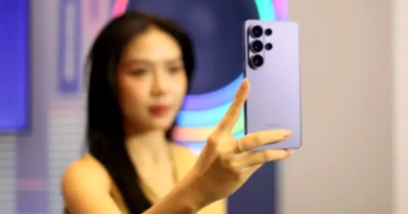 Samsung Galaxy S26 Series Gây Sốt Thị Trường Việt, Doanh Số Tăng Vọt Ngay Ngày Mở Bán