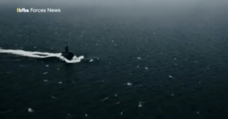 Sức mạnh siêu tàu ngầm tàng hình thế hệ thứ 5: Kẻ săn mồi dưới đáy biển