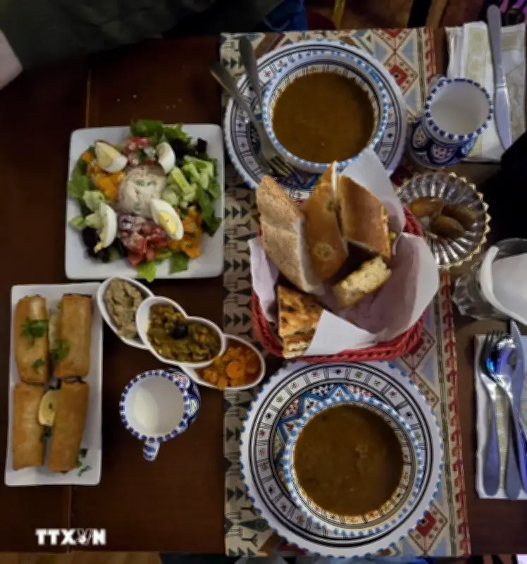 Sắc Màu Cuộc Sống Ấm Áp Lễ Xá Chay Ramadan Tại Algeria